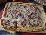 Recept Zwiebelkuchen: německý koláč s jemnou cibulí a slaninou