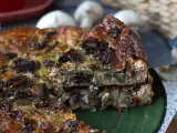 Recept Quiche bez těsta s houbami, slaninou a sýrem cottage