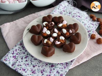 Recept Čokolády s marshmallow a lískovými oříšky