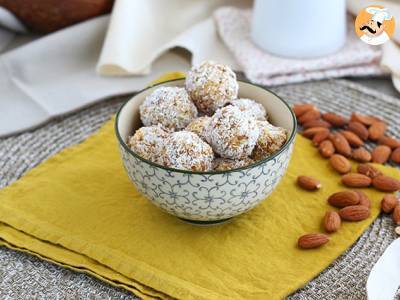 Recept Energetické kuličky s meruňkami, zeleným čajem a kokosem