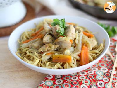 Recept Chow mein (chao men), čínské nudle s kuřecím masem a zeleninou