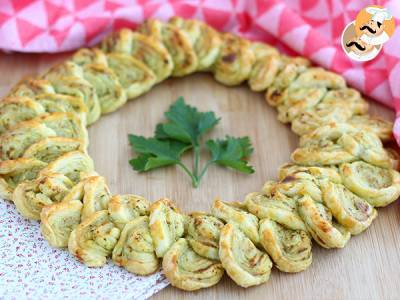 Recept Věnec z listového těsta s pestem na aperitiv