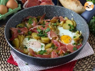 Recept Huevos rotos, velmi snadný španělský recept na brambory a vejce