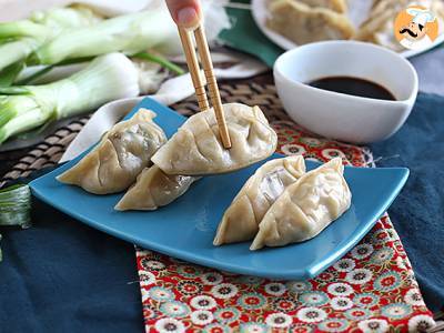 Recept Gyozas s kuřecím masem, mrkví a houbami