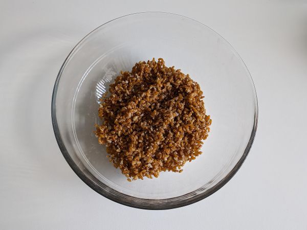 Salát ze špaldy a tuňáka: lehký, chutný a dokonalý celoroční recept - Příprava krok 5