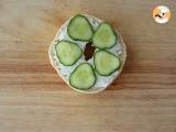 Bagel s lososem, okurkou a sýrem fromage frais - Příprava krok 2