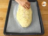 Fougasse se slaninou a cibulí - Příprava krok 9