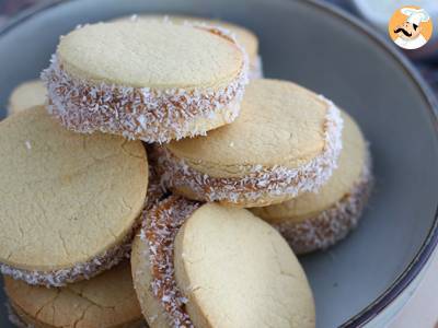 Alfajores - argentinský chlebíček s mléčným džemem a kokosem - foto 3