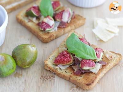 Bruschetta s fíky, parmazánem a parmskou šunkou