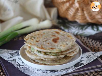 Čínské palačinky se zelenou cibulkou - Scallion pancakes - foto 3