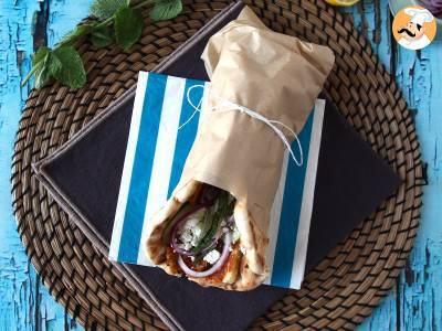 Gyros s halloumi, vegetariánská verze řeckého sendviče! - foto 2