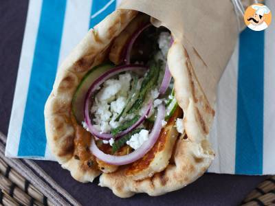 Gyros s halloumi, vegetariánská verze řeckého sendviče! - foto 3