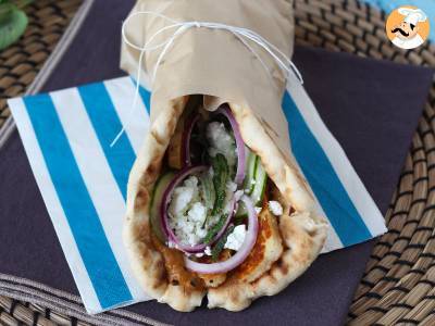 Gyros s halloumi, vegetariánská verze řeckého sendviče! - foto 5