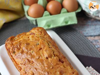 Koláč se šunkou, olivami a sušenými rajčaty se sýrem skyr - foto 6