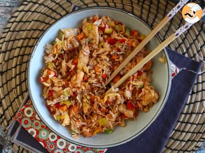 Nasi goreng, indonéský pokrm z rýže - foto 4