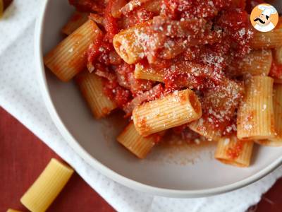 Pasta all'amatriciana, tradiční recept vysvětlený krok za krokem - foto 4