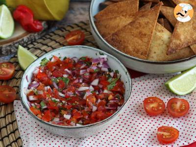 Pico de gallo a domácí tortilla chipsy