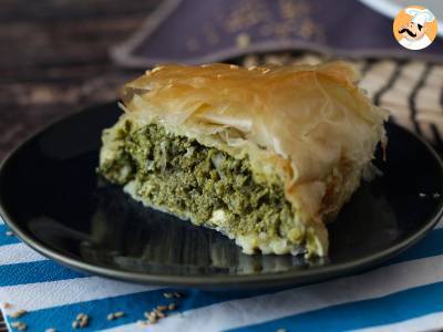 Spanakopita, velmi jednoduchý řecký koláč se špenátem a sýrem feta. - foto 5