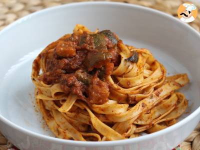 Tagliatelle s cuketovým ragú, vegetariánský první chod, který si každý zamiluje! - foto 4