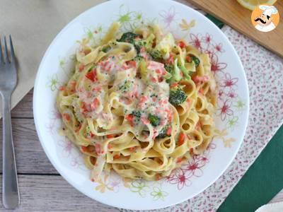 Těstoviny z jednoho hrnce - Tagliatelle s lososem a brokolicí - foto 3