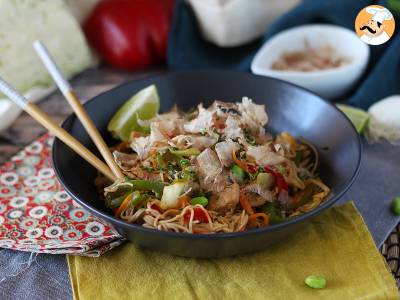 Yakisoba, smažené nudle se zeleninou