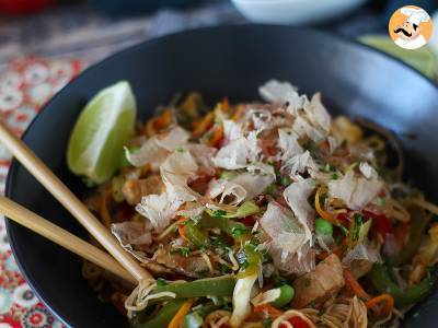 Yakisoba, smažené nudle se zeleninou - foto 4